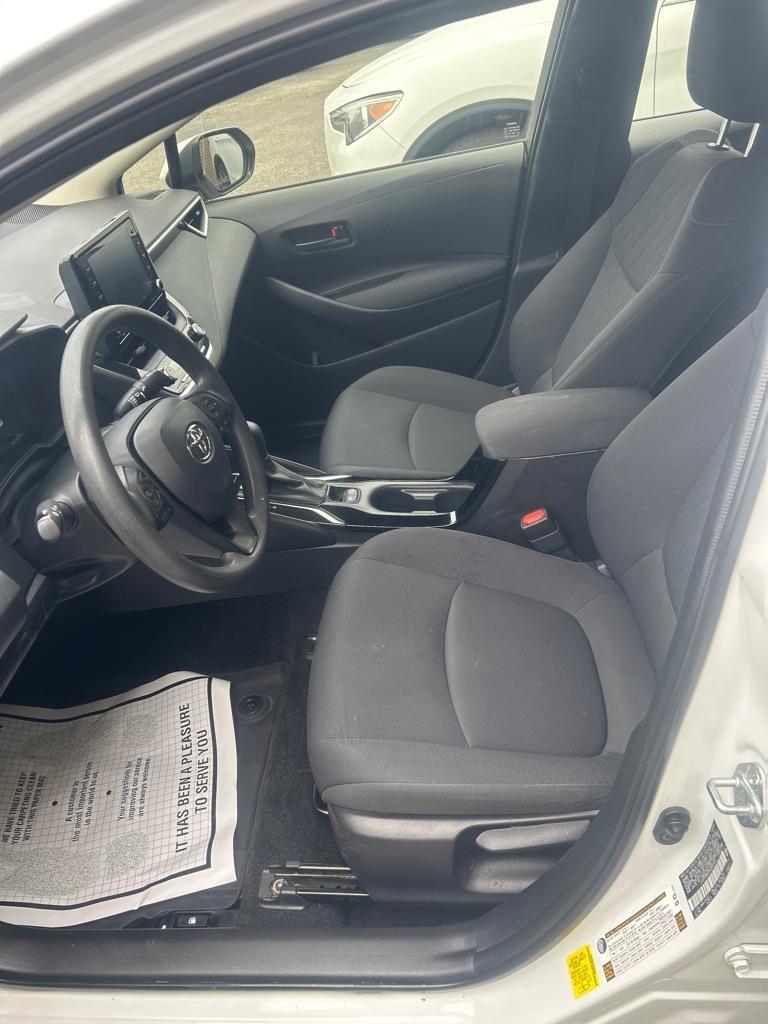Toyota Corolla LE Hybrid 2022