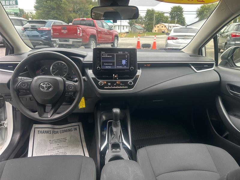 Toyota Corolla LE Hybrid 2022