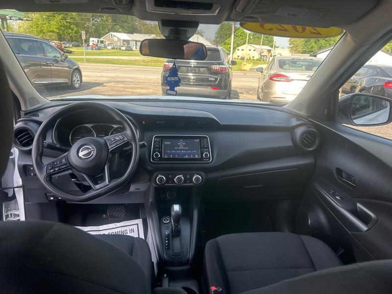 Nissan Kicks S 2023