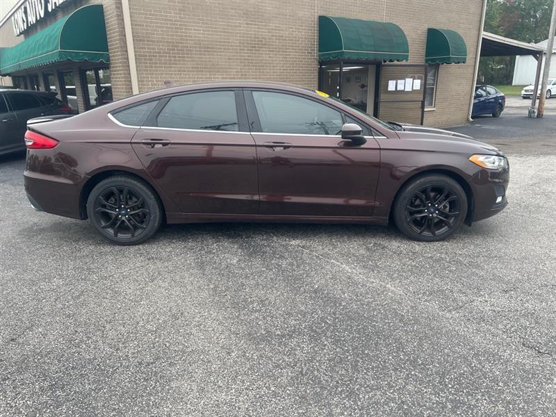 Ford Fusion SE 2019