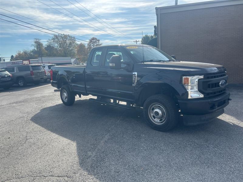 Ford F-250 SD XL SuperCab 4WD 2022