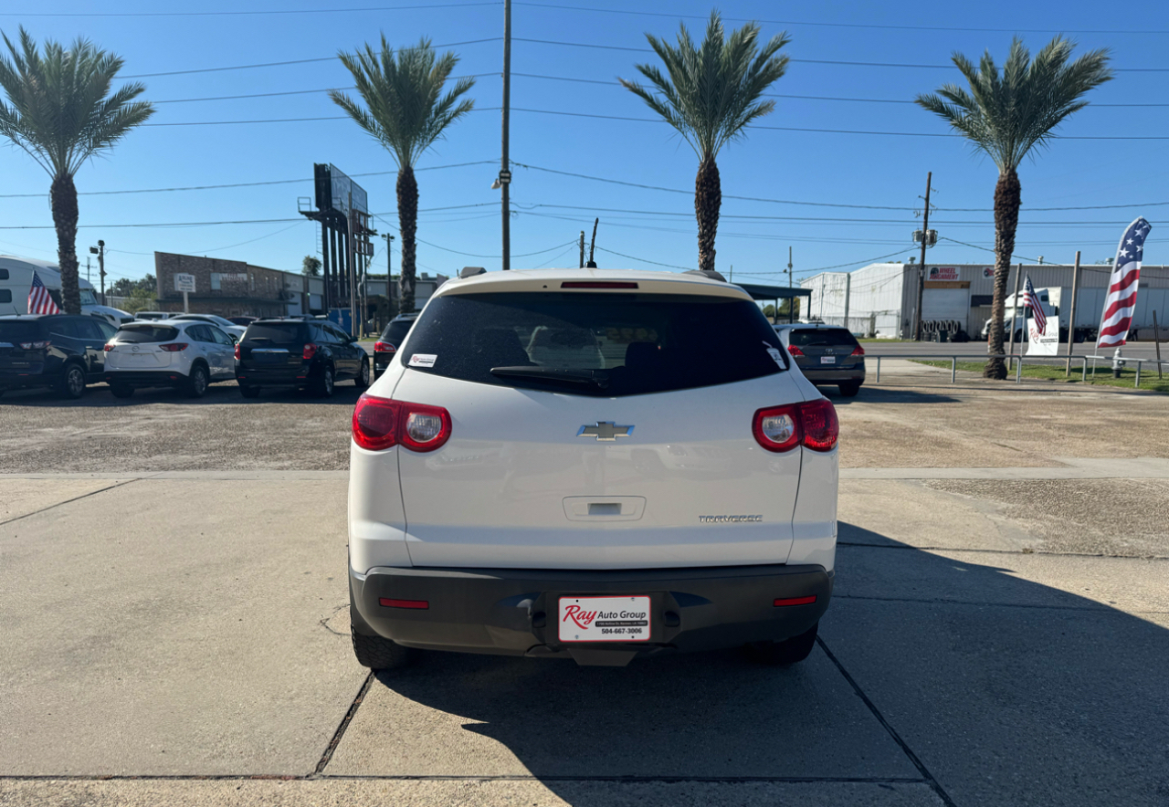 Chevrolet Traverse LS FWD 2012