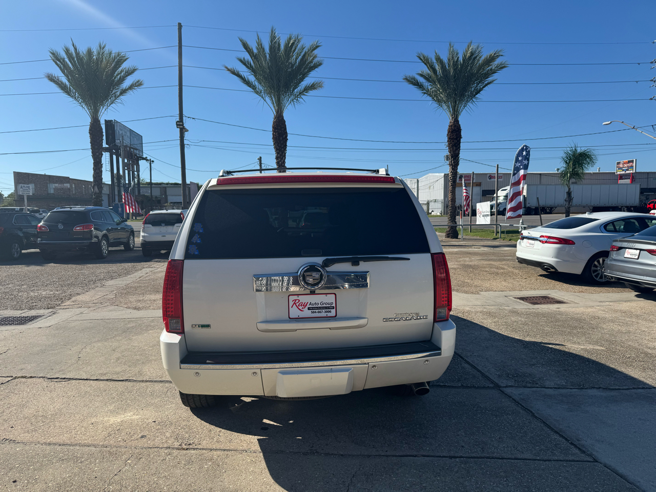 Cadillac Escalade 2WD Luxury 2012