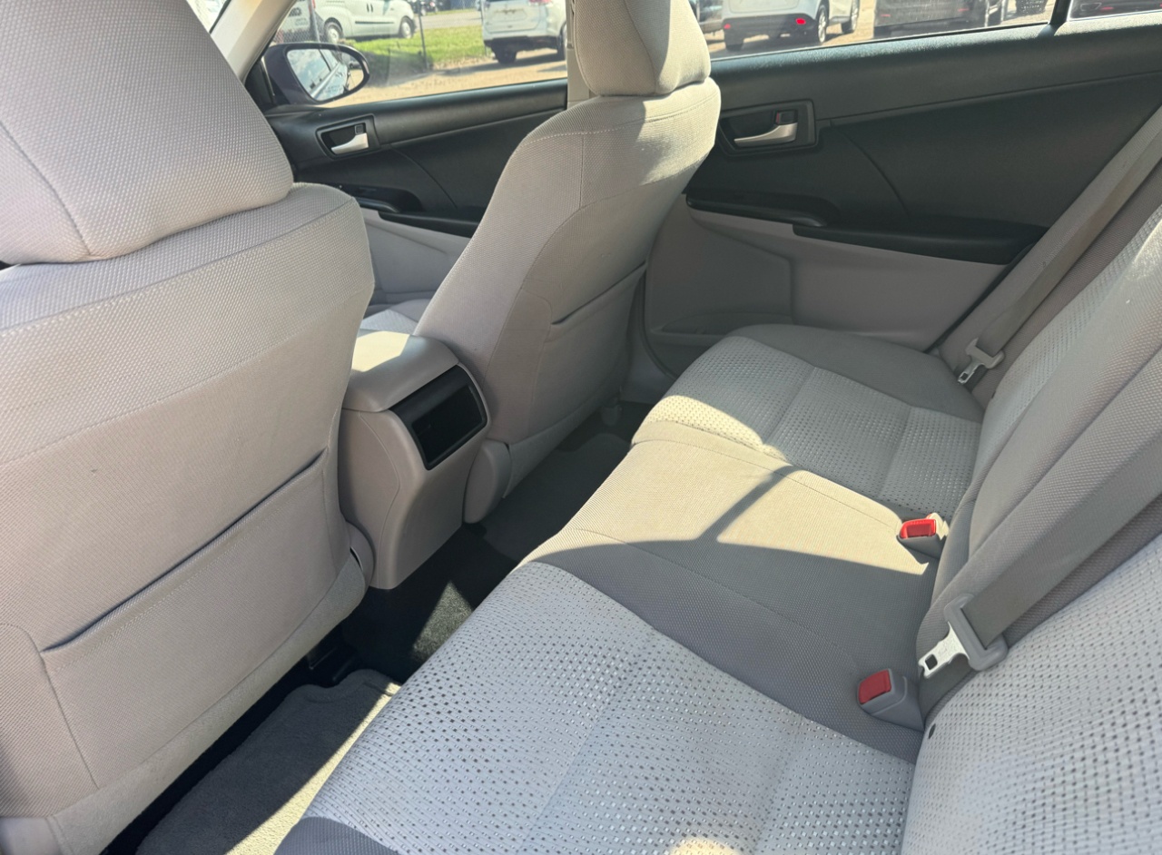 Toyota Camry L 2012