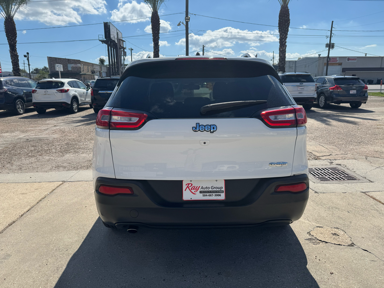 Jeep Cherokee Latitude FWD 2015