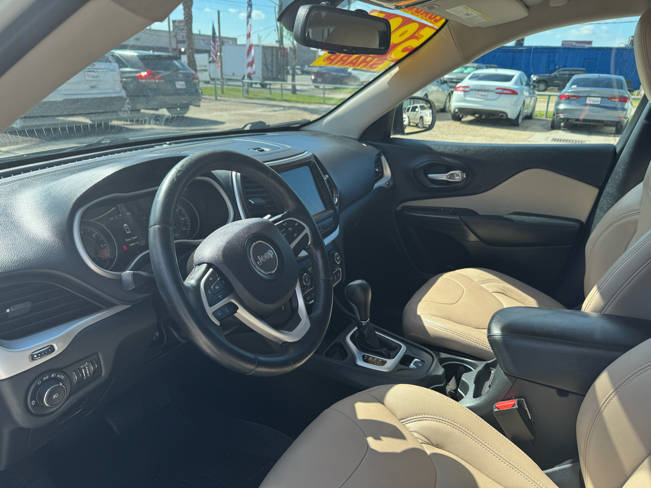 Jeep Cherokee Latitude FWD 2015