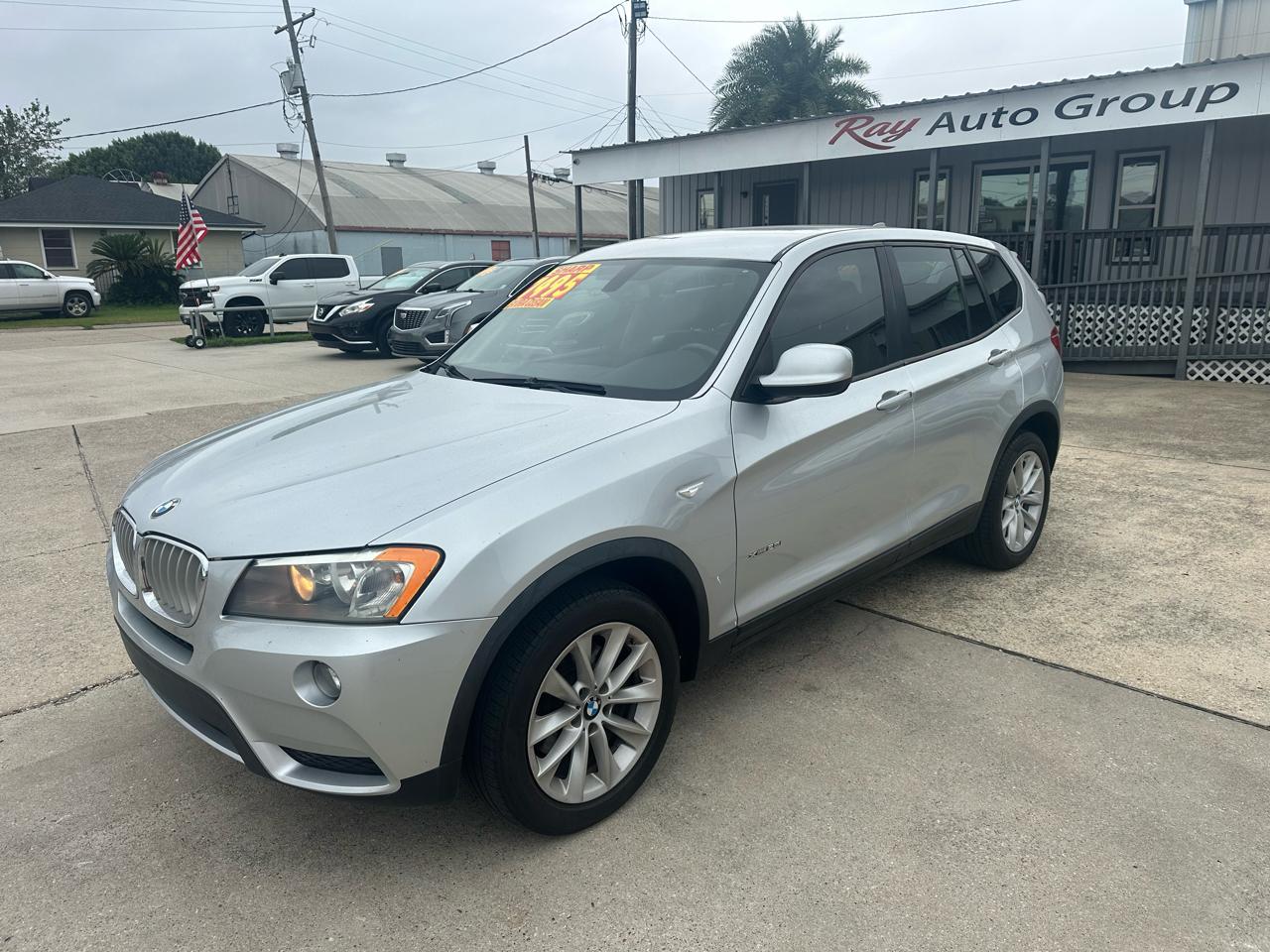 View vehicle photo 2