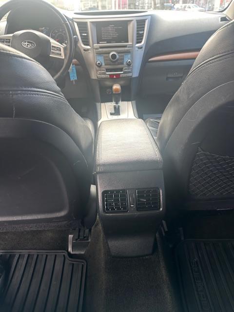 Subaru Outback 2.5i Limited 2014