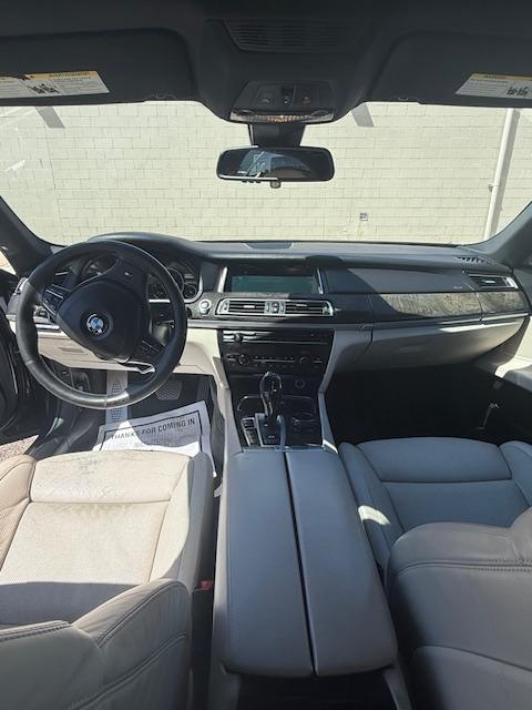 BMW 7-Series 750Li xDrive 2014