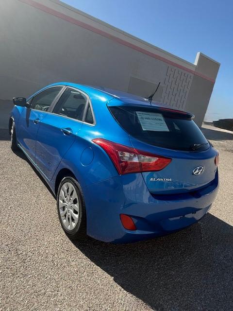 Hyundai Elantra GT A/T 2017