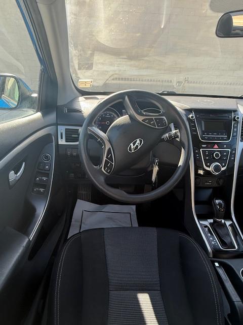 Hyundai Elantra GT A/T 2017