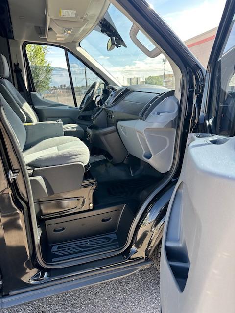 Ford Transit 250 Van Med. Roof w/Sliding Pass. 148-in. WB 2015