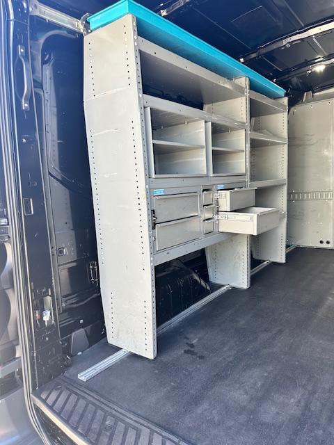 Ford Transit 250 Van Med. Roof w/Sliding Pass. 148-in. WB 2015