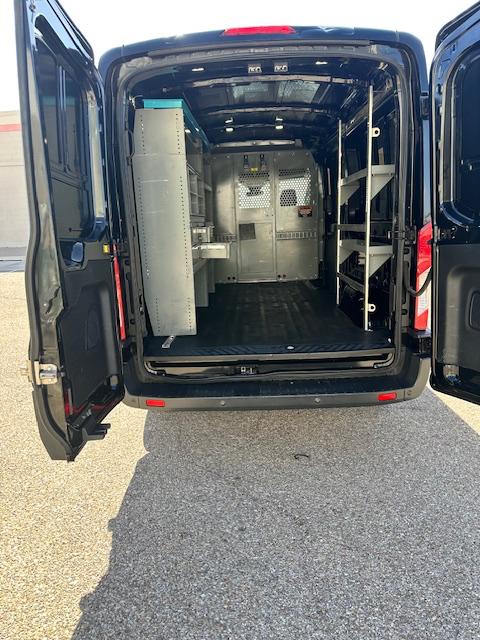 Ford Transit 250 Van Med. Roof w/Sliding Pass. 148-in. WB 2015