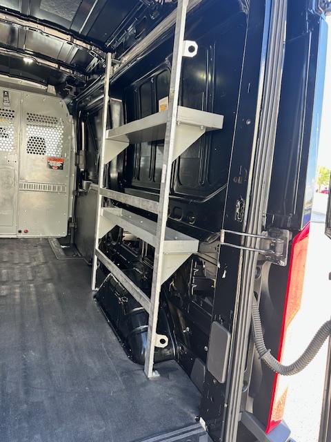 Ford Transit 250 Van Med. Roof w/Sliding Pass. 148-in. WB 2015