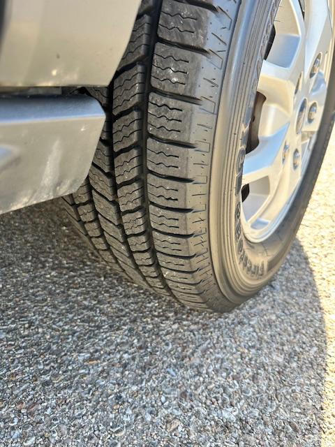 Ford Transit 250 Van Med. Roof w/Sliding Pass. 148-in. WB 2015