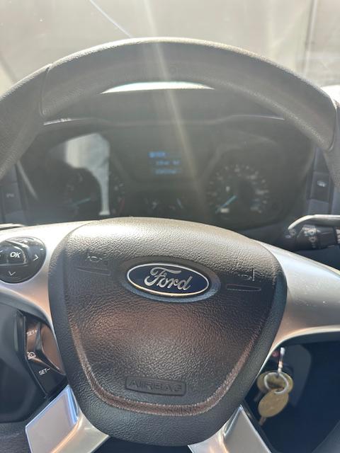 Ford Transit 250 Van Med. Roof w/Sliding Pass. 148-in. WB 2015