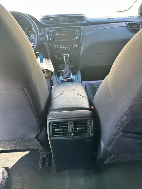 Nissan Rogue Sport S 2020