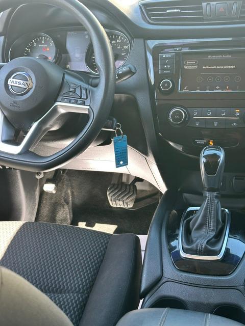 Nissan Rogue Sport S 2020