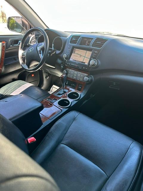 Toyota Highlander Limited 4WD 2012