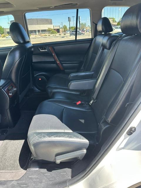 Toyota Highlander Limited 4WD 2012