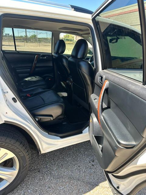 Toyota Highlander Limited 4WD 2012