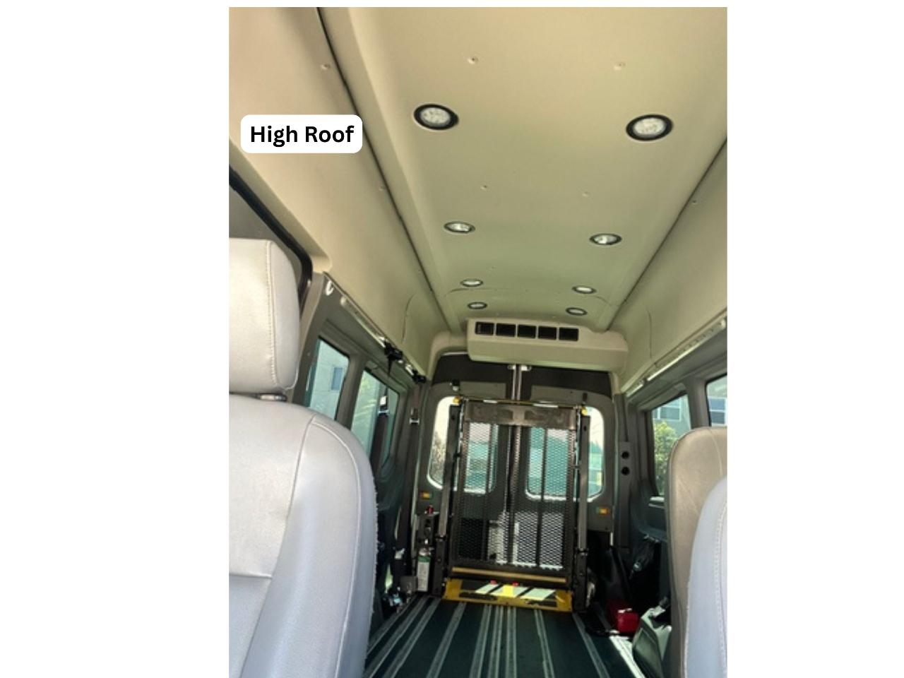 Ford Transit 350 Van High Roof w/Sliding Pass. 148-in. WB EL 2017