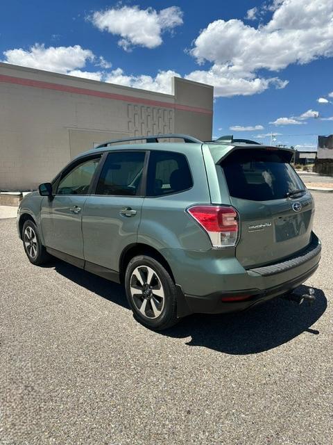 Subaru Forester 2.5i Premium PZEV CVT 2017