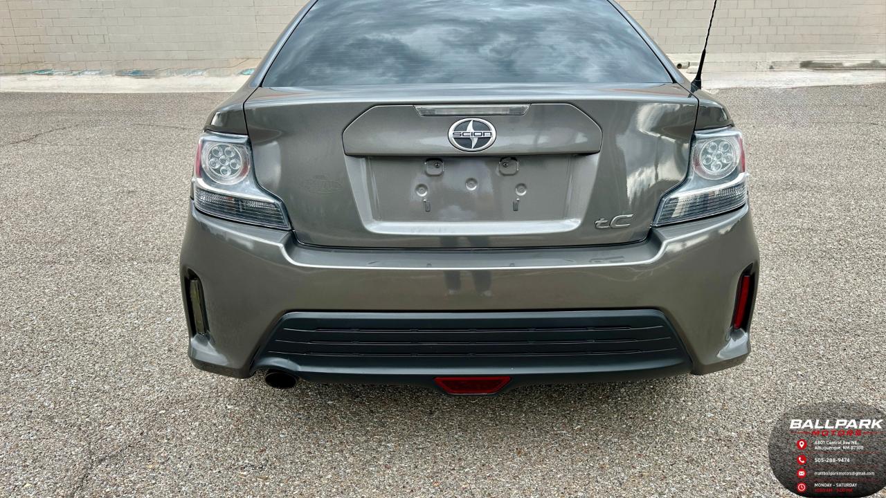 Scion tC Sports Coupe 6-Spd AT 2015