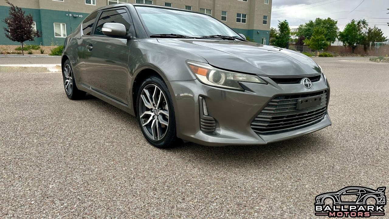 Scion tC Sports Coupe 6-Spd AT 2015