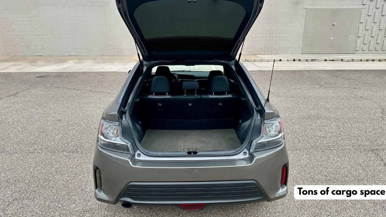 Scion tC Sports Coupe 6-Spd AT 2015