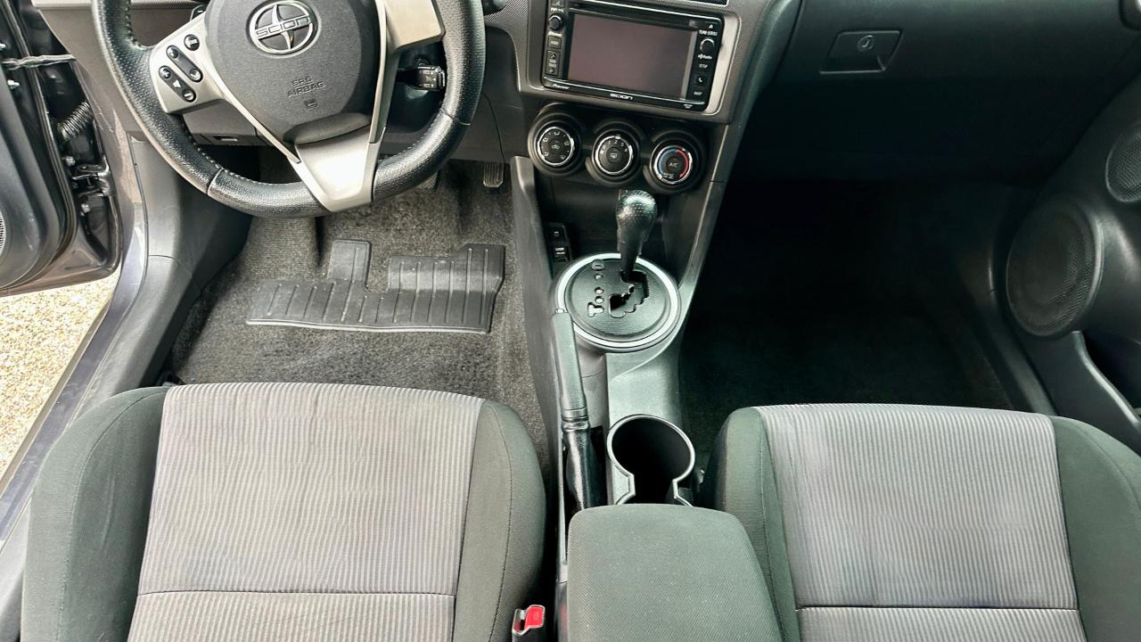 Scion tC Sports Coupe 6-Spd AT 2015