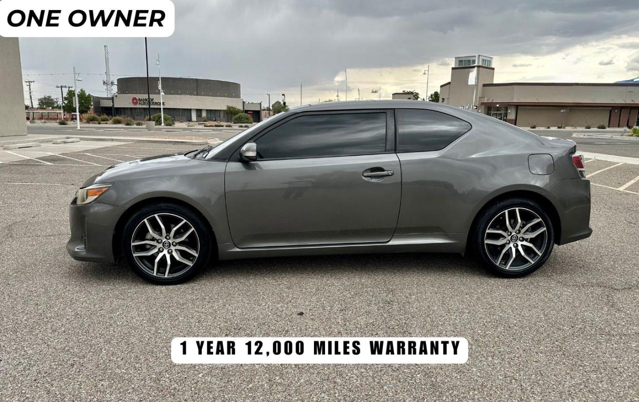 Scion tC Sports Coupe 6-Spd AT 2015