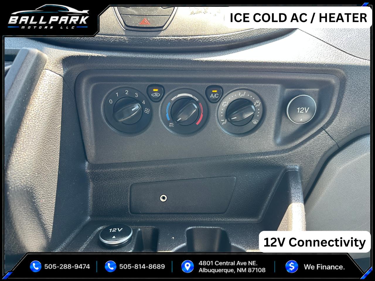 Ford Transit 250 Van Med. Roof w/Sliding Pass. 148-in. WB 2017