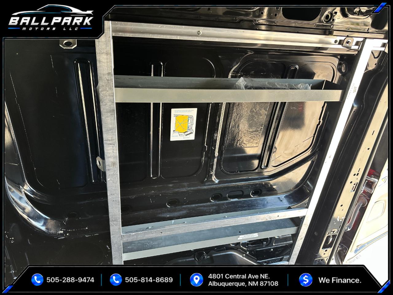 Ford Transit 250 Van Med. Roof w/Sliding Pass. 148-in. WB 2017