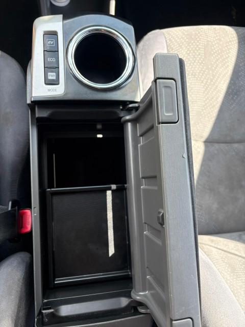 Toyota Prius V Two 2012