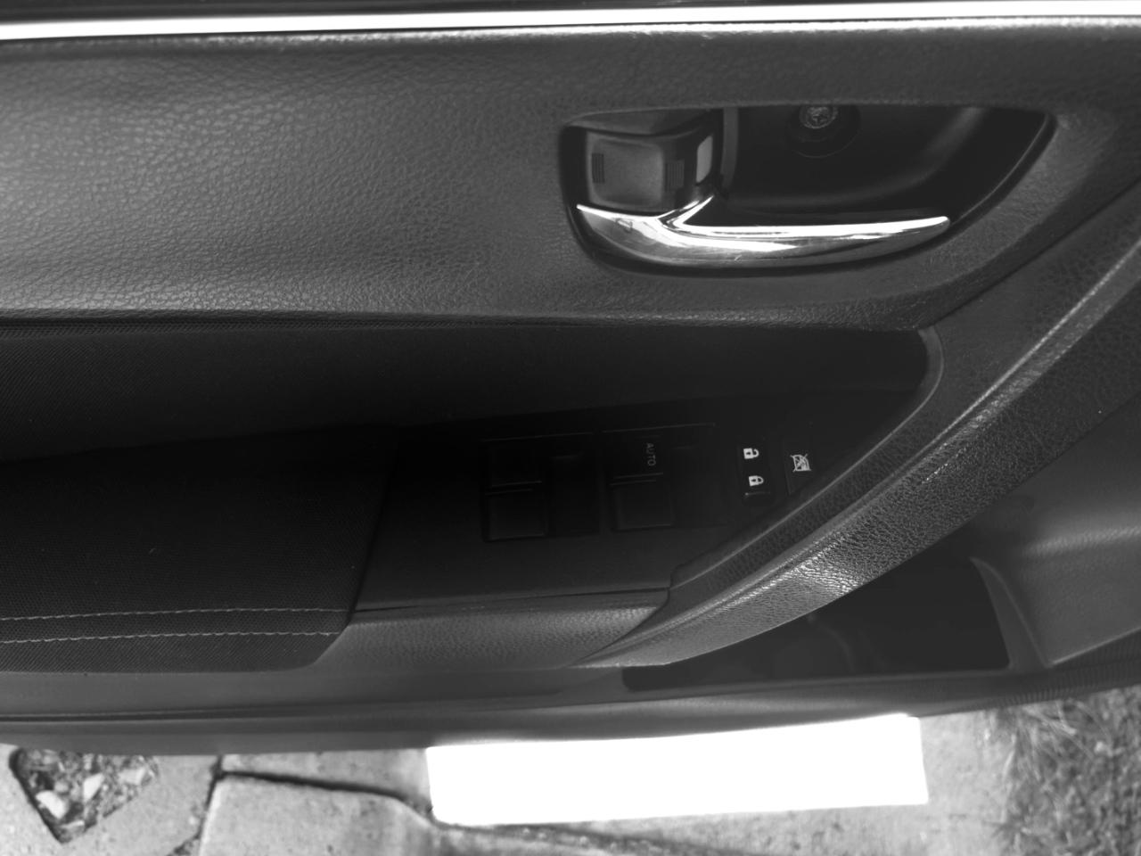 Toyota Corolla XLE CVT 2019