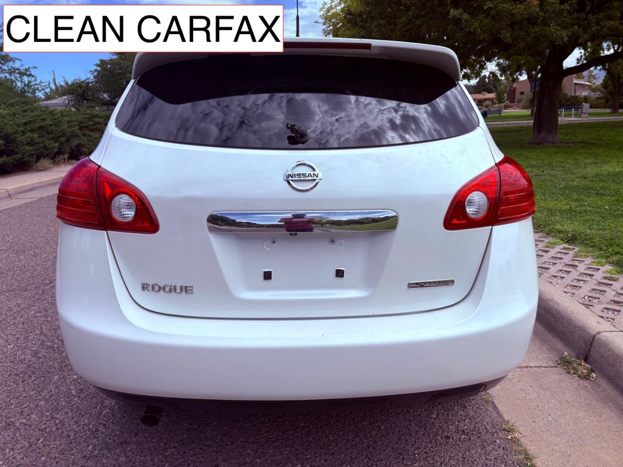 Nissan Rogue S FWD Krom Edition 2012
