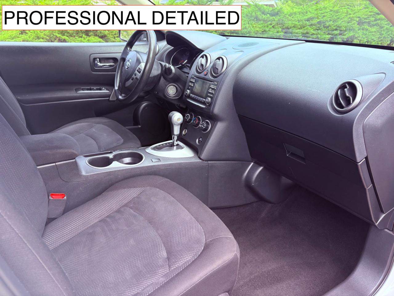 Nissan Rogue S FWD Krom Edition 2012