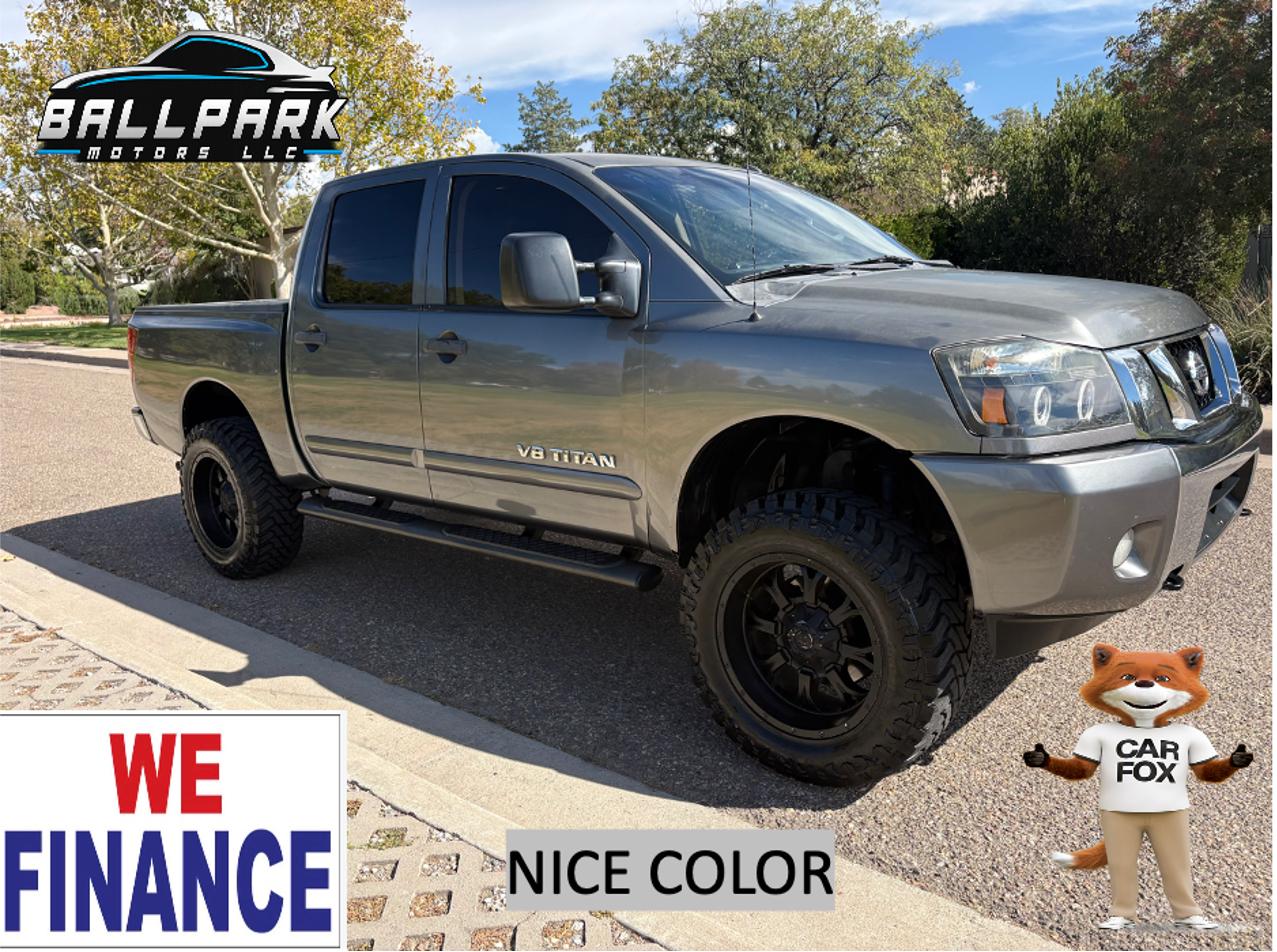 Nissan Titan SV Crew Cab 2WD 2014