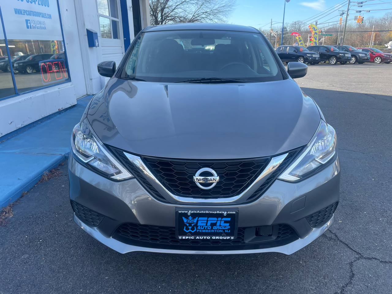 2018 Nissan Sentra S photo 2
