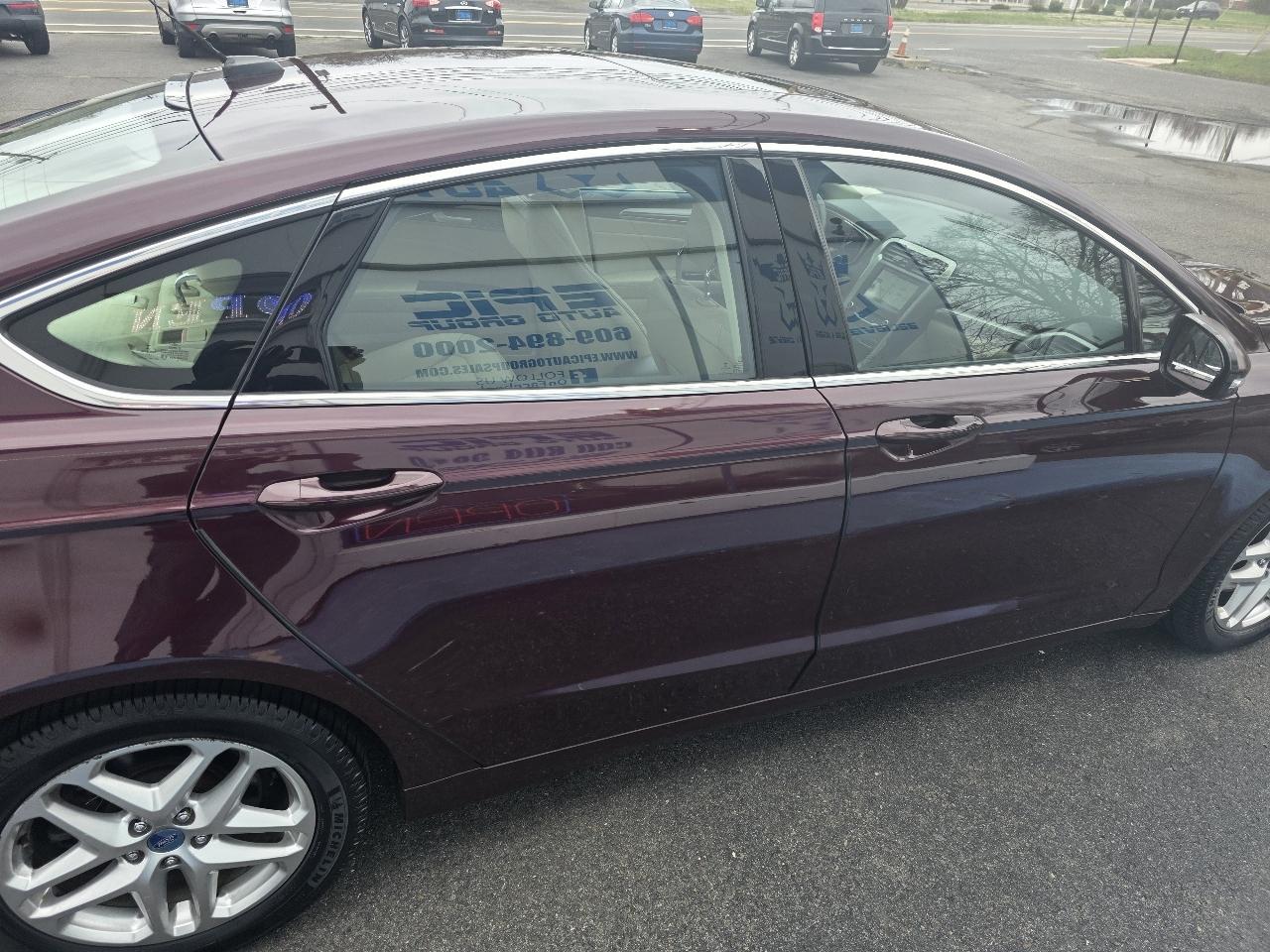 Ford Fusion SE 2013