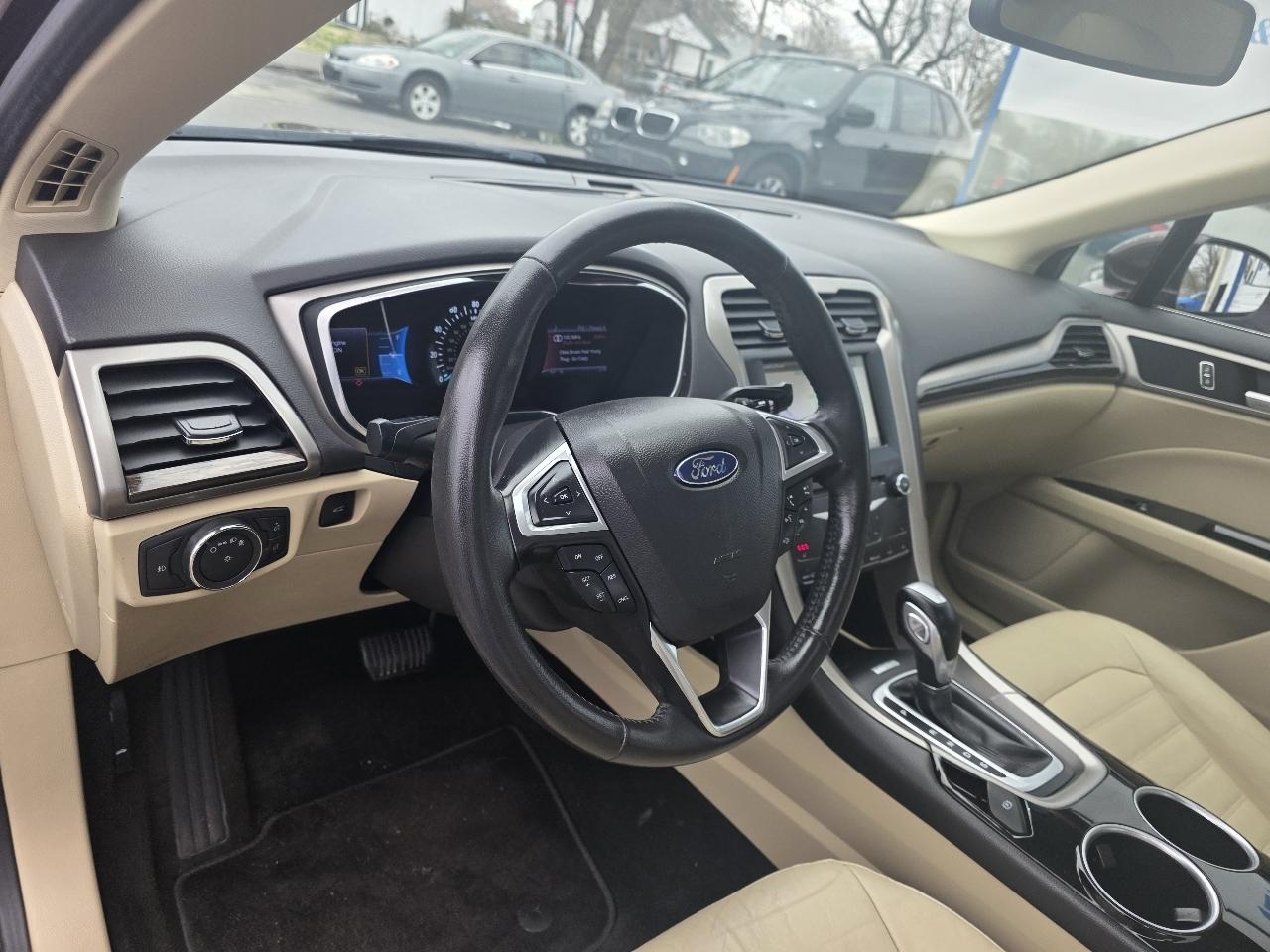 Ford Fusion SE 2013