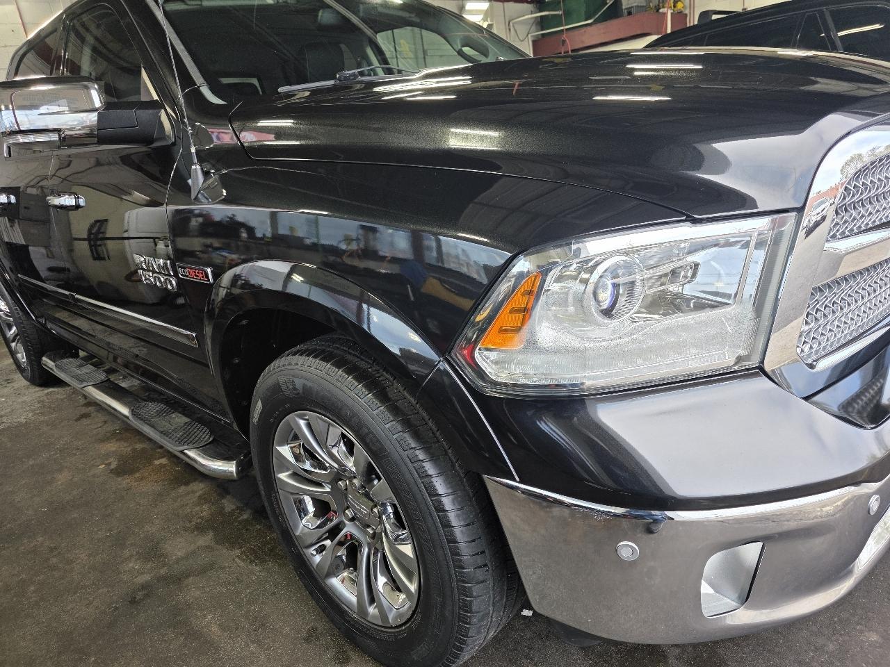 RAM 1500 4WD Crew Cab 149" Laramie Limited 2015