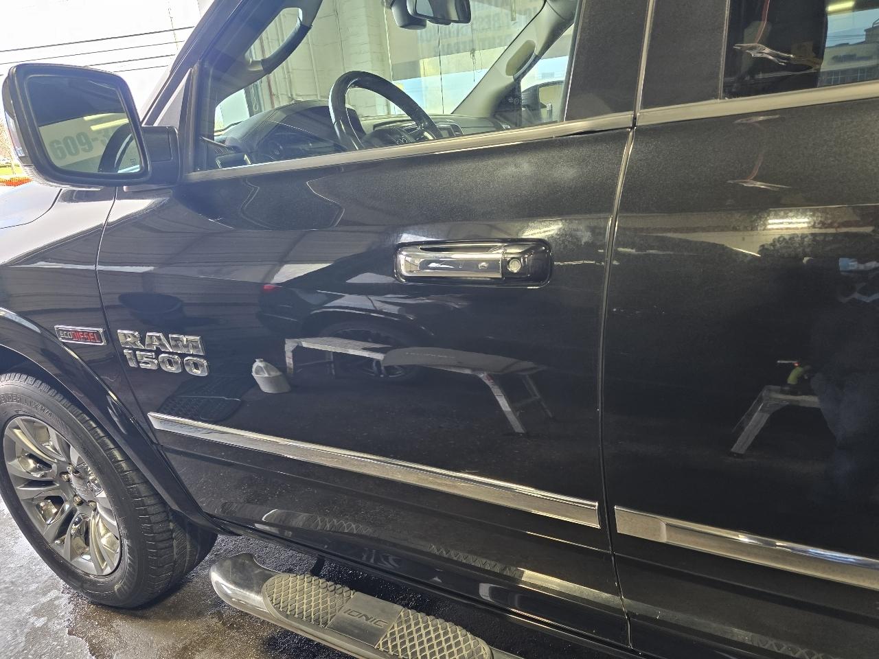 RAM 1500 4WD Crew Cab 149" Laramie Limited 2015