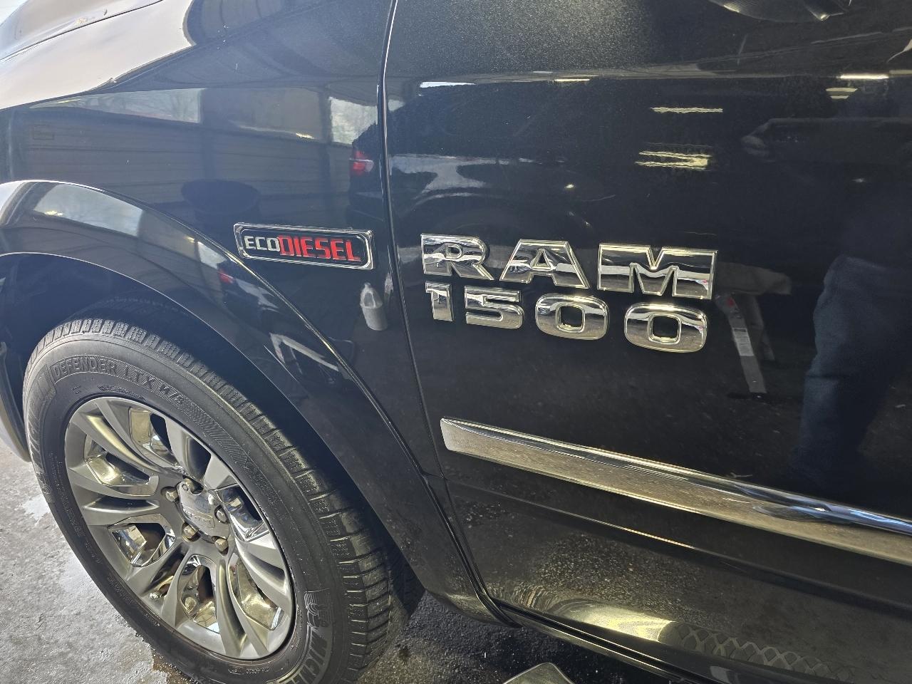 RAM 1500 4WD Crew Cab 149" Laramie Limited 2015