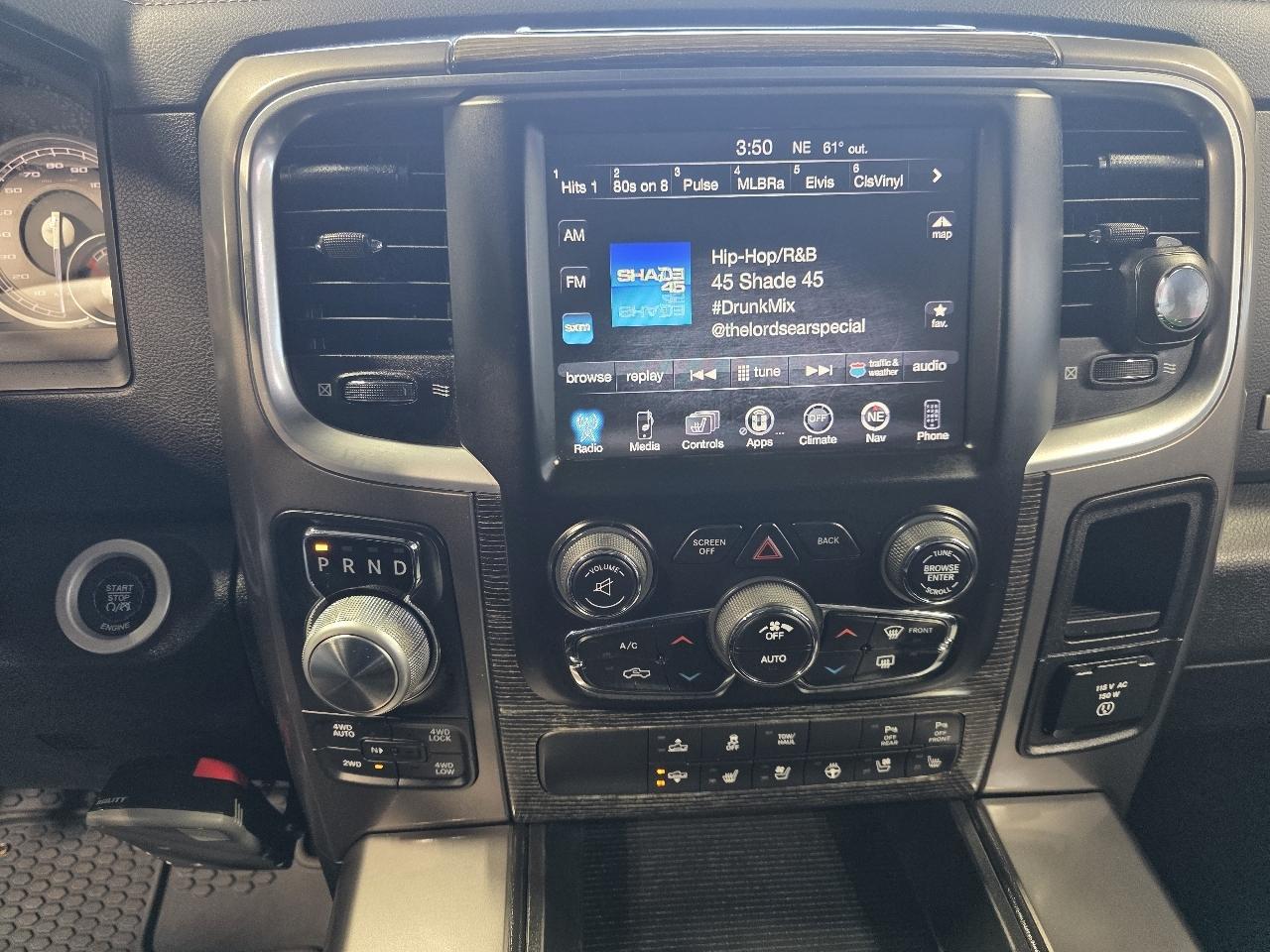 RAM 1500 4WD Crew Cab 149" Laramie Limited 2015