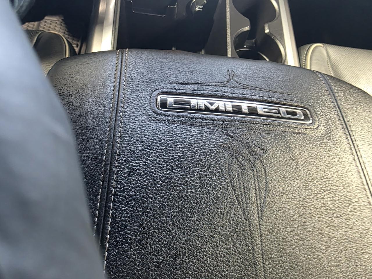 RAM 1500 4WD Crew Cab 149" Laramie Limited 2015