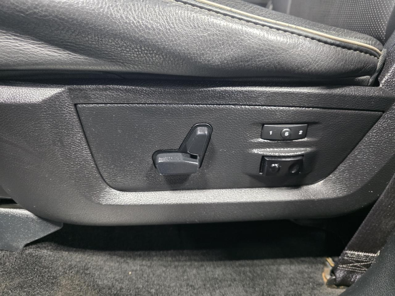 RAM 1500 4WD Crew Cab 149" Laramie Limited 2015