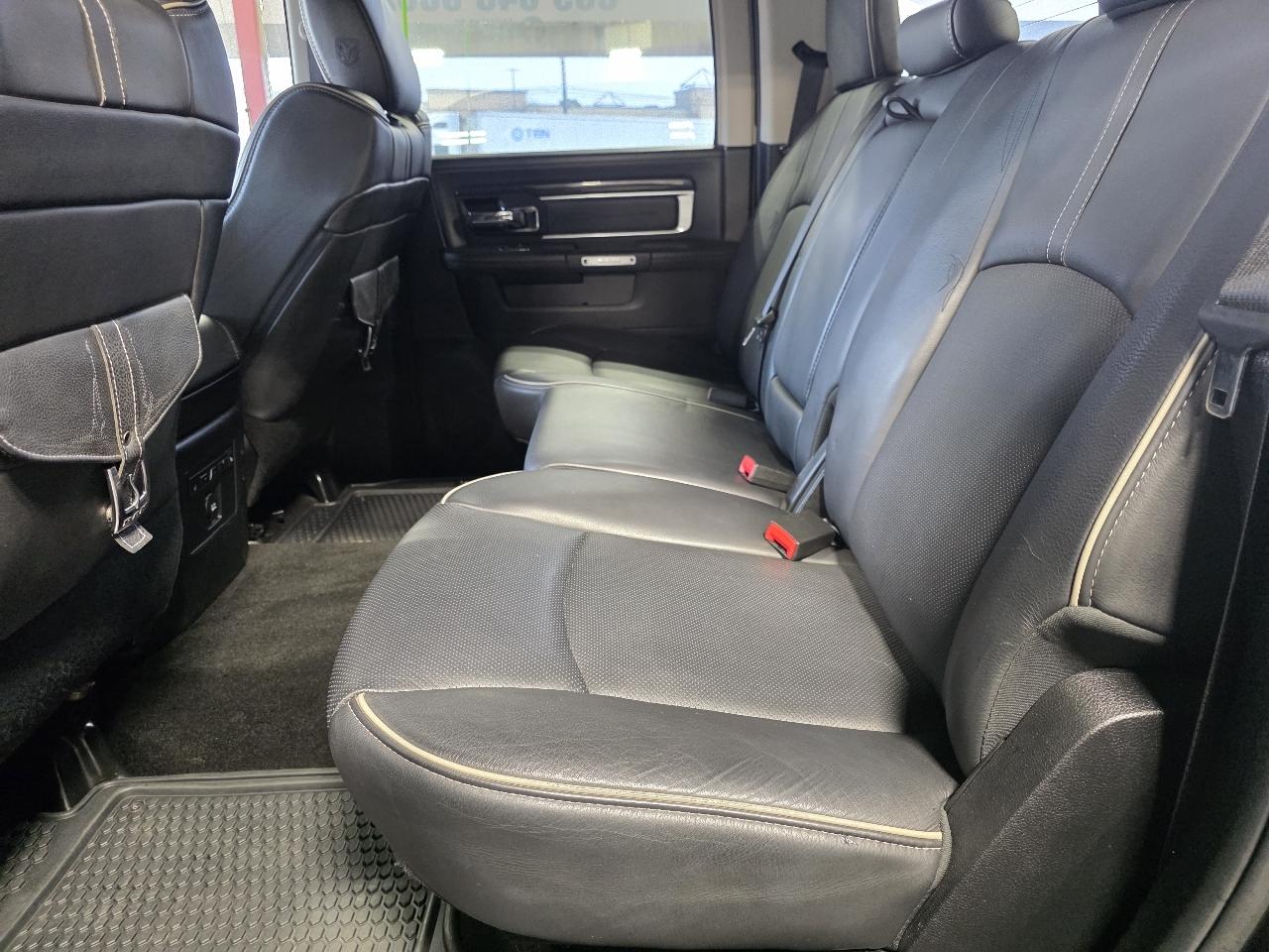 RAM 1500 4WD Crew Cab 149" Laramie Limited 2015